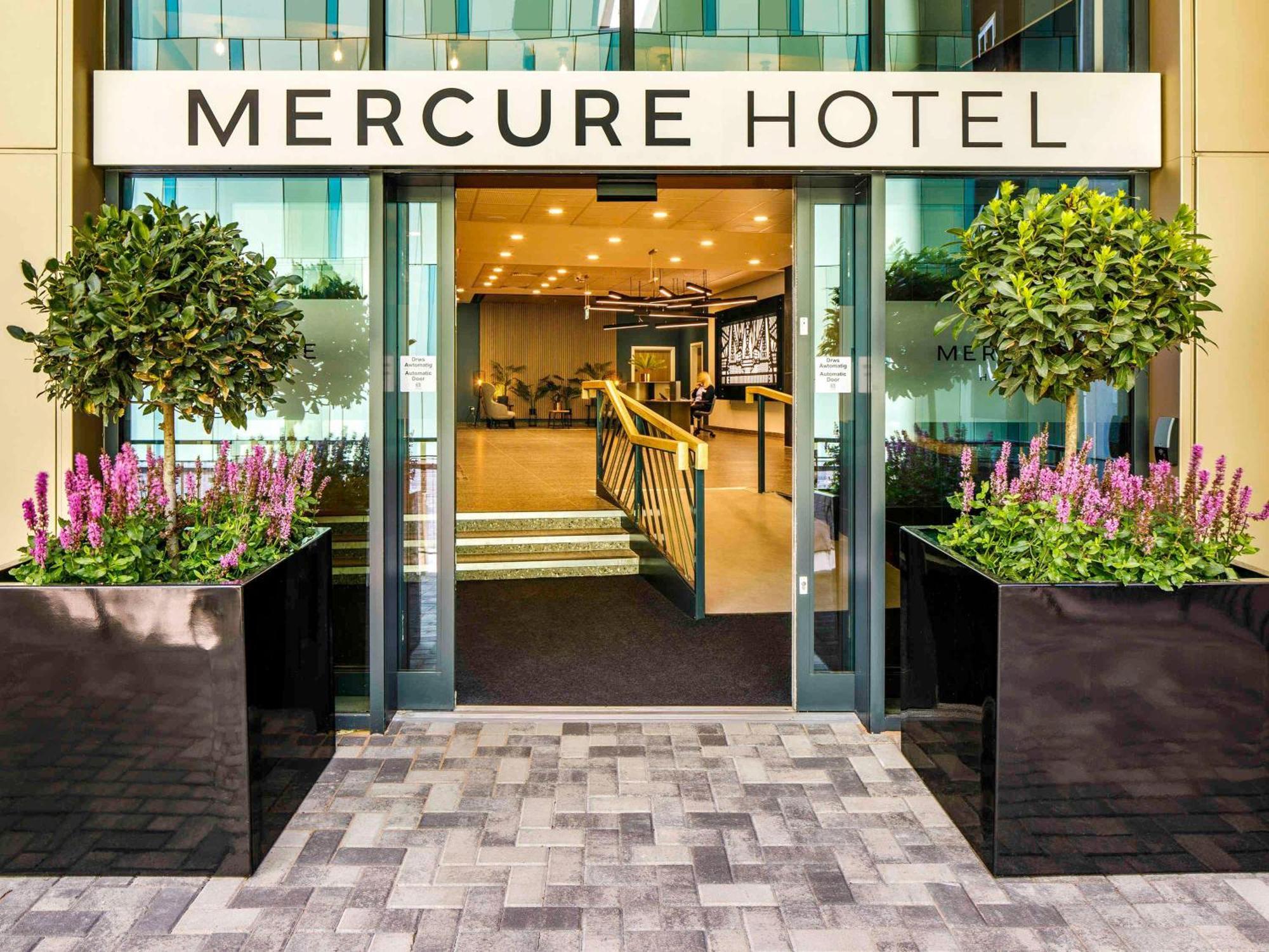 Mercure Newport Exterior photo