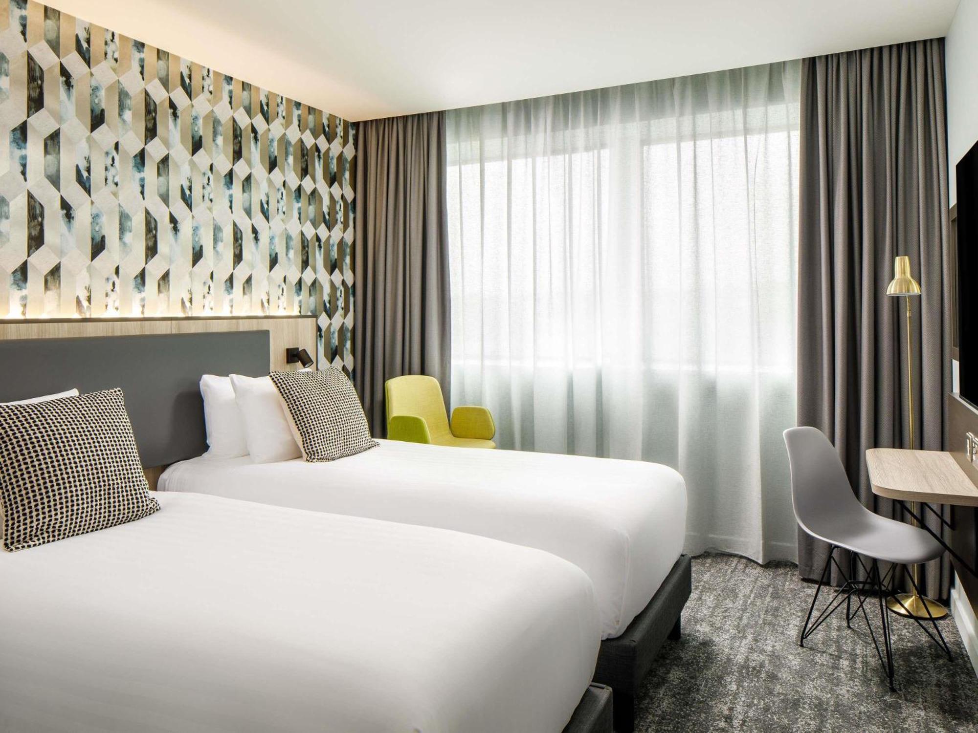 Mercure Newport Exterior photo
